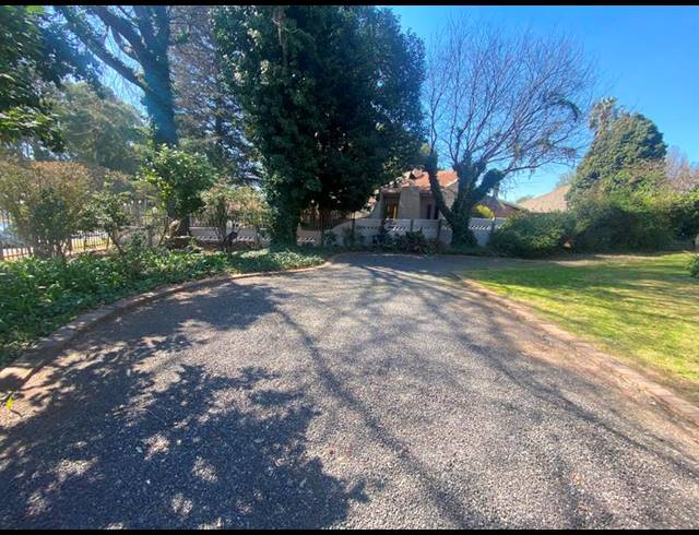 3 BEDROOM HOUSE FOR SALE IN CLUBVILLE